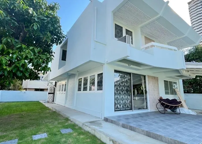 5 Beds Private Garden 452sqm Pet Relax Holiday home