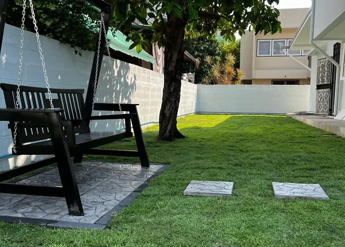 5 Beds Private Garden 452sqm Pet Relax * Bangkok