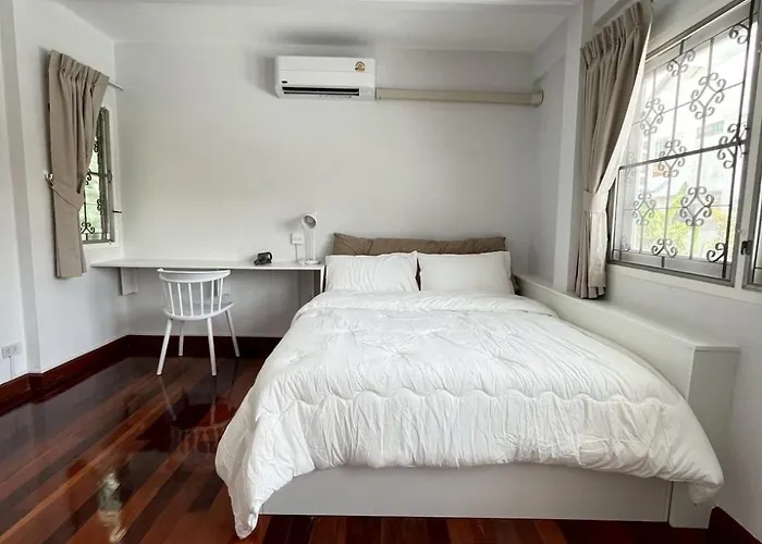 5 Beds Private Garden 452sqm Pet Relax * Bangkok